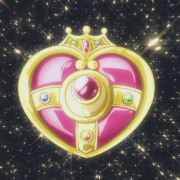 Брошь Кристальное Сердце для перевоплощения в Сейлор Мун в Sailor Moon Crystal III